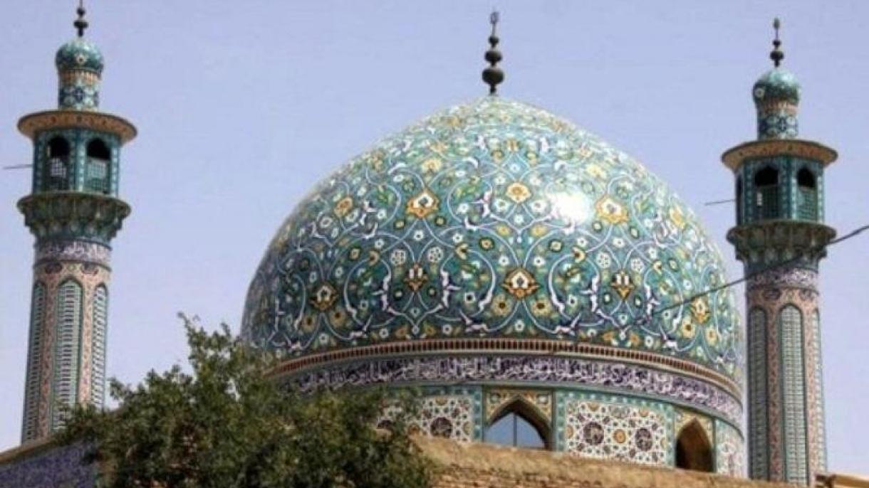 نماینده ویژه رئیسجمهور ایران: دولتهای گذشته کارنامه خوبی در حمایت از نهادهای دینی نداشتهاند