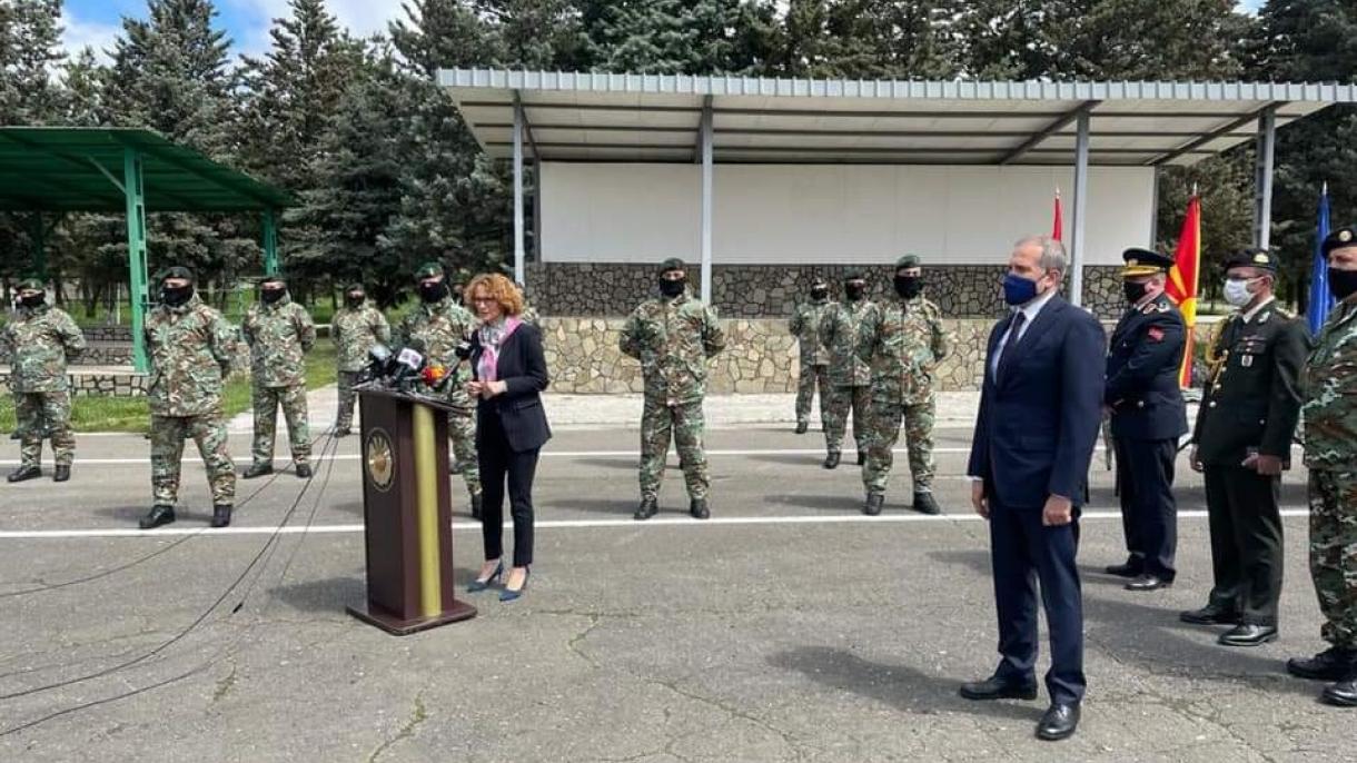 Türkiye Kuzey Makedonya Ordusuna Üniforma Bağışı6.jpg