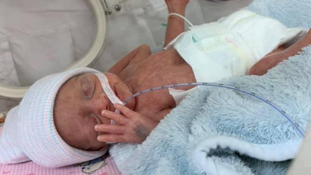 درمان 2 نوزاد 4 و 14 روزه مبتلا به کرونا در ایران