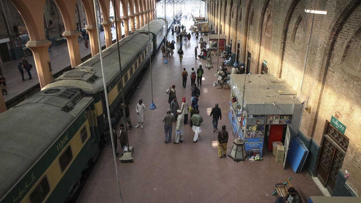Влаковите връзки между Индия и Пакистан са прекъснати