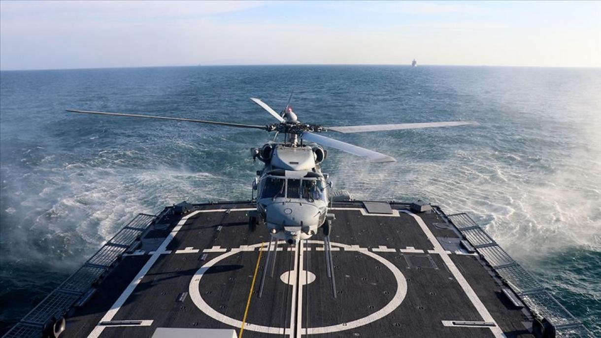 在东地中海进攻艇和进攻型直升机联合训练成功完毕