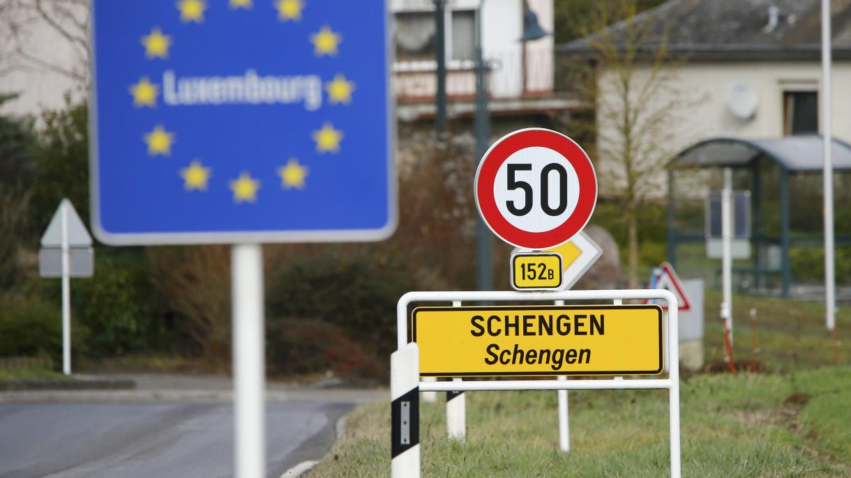UE estende pela última vez os controles nas fronteiras de Schengen