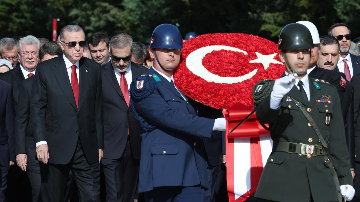 ولسمشر اردوغان د تورکیې جمهوریت د سلمې کلیزې لمانځنې په رسمي‌ توګه پيل کړې