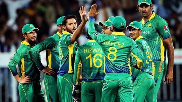 پاکستانی  قومی ٹیم کولکتہ  پہنچ گئی