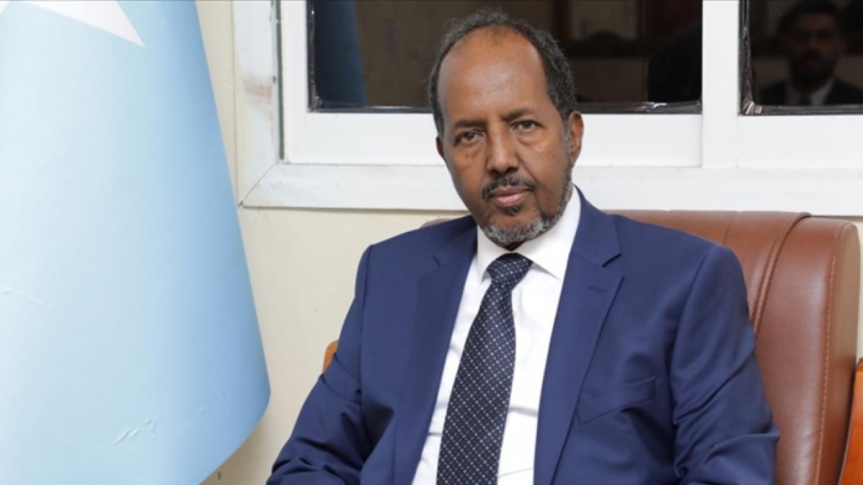 سومالى پىرېزىدېنتى تۈركىيەدە رەسمىي زىيارەتتە بولىدۇ