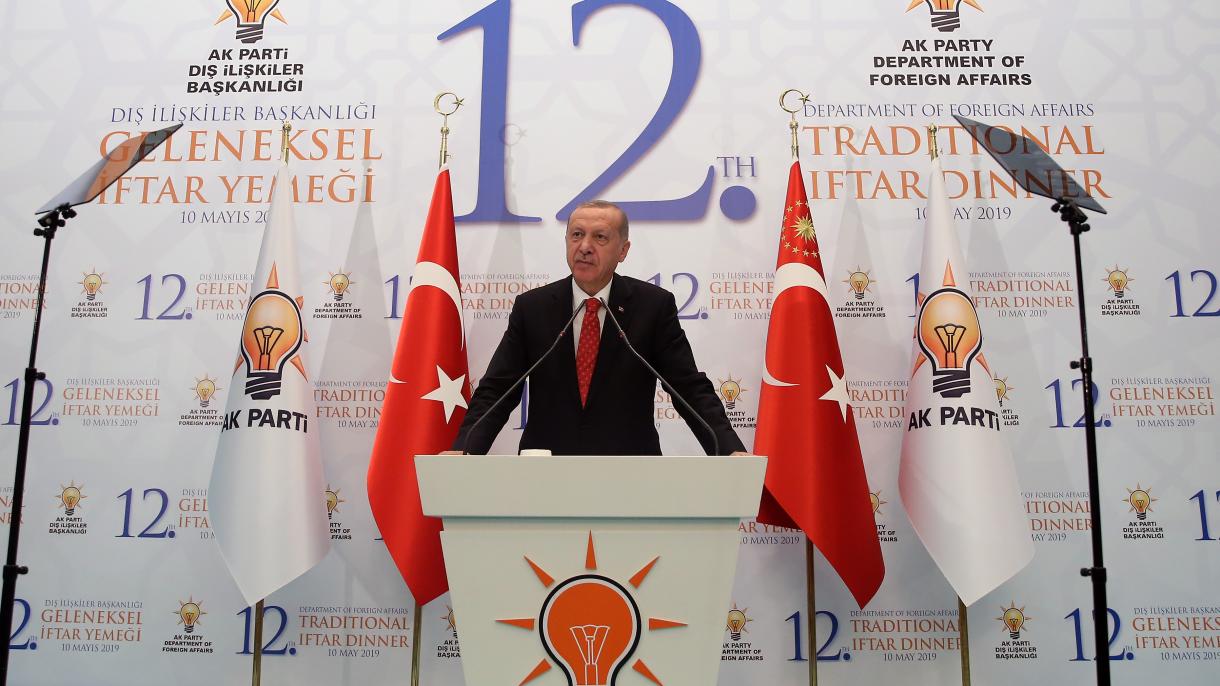 ერდოღანი AKP-ს ტრადიციულ ელჩების იფთრის პროგრამაზე სიტყვით გამოვიდა