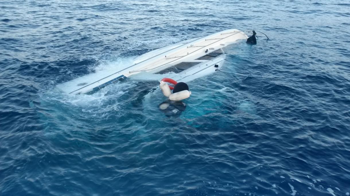 埃及北部一艘难民船只发生沉没