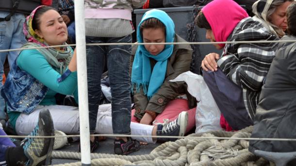Vjena akuzon Parisin për mungesë solidariteti për çështjen e emigrantëve