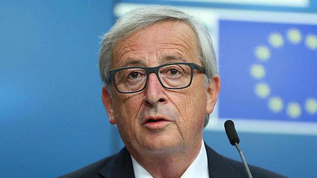 Migranti, Juncker annuncia stretta Ue su rimpatri, ringrazia Italia
