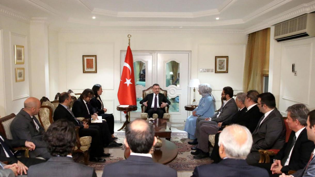 دیدار فوآت اوکتای با صاحبان کار ترکیه در عمان