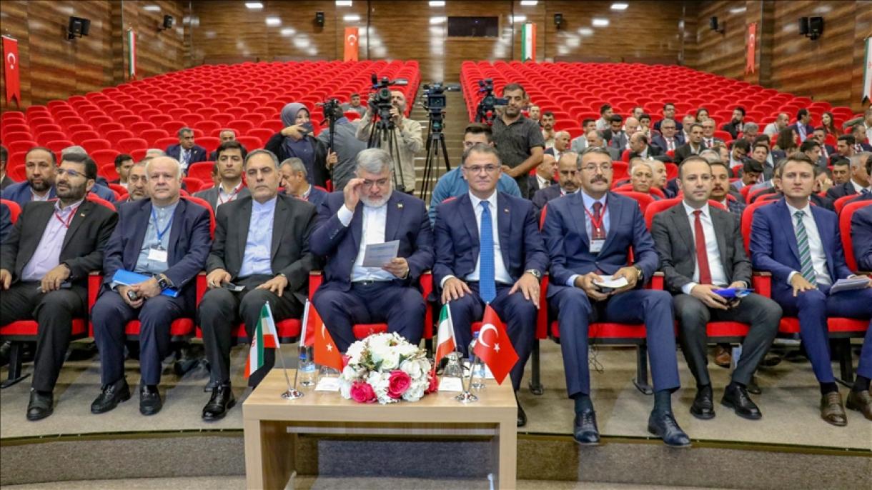 ششمین نشست همکاریهای اقتصادی استانهای مرزی ترکیه و ایران در شهر وان برگزار شد