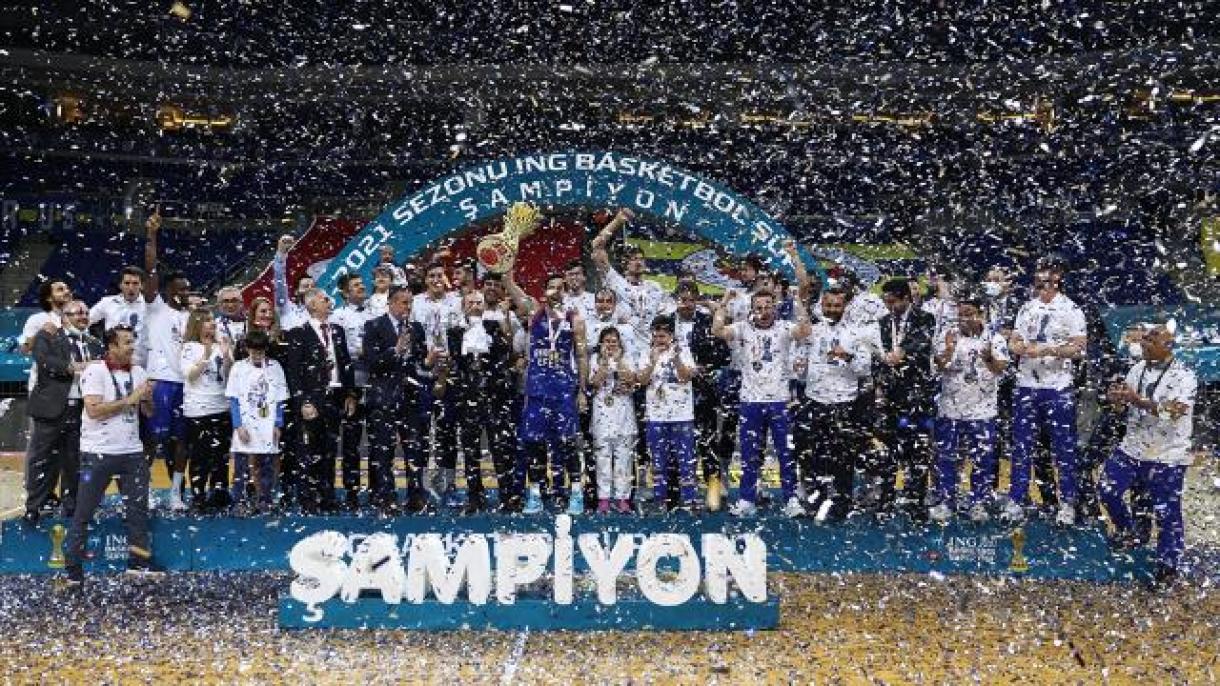 Anadolu Efes, campeón de la ING Superliga de Baloncesto de Turquía