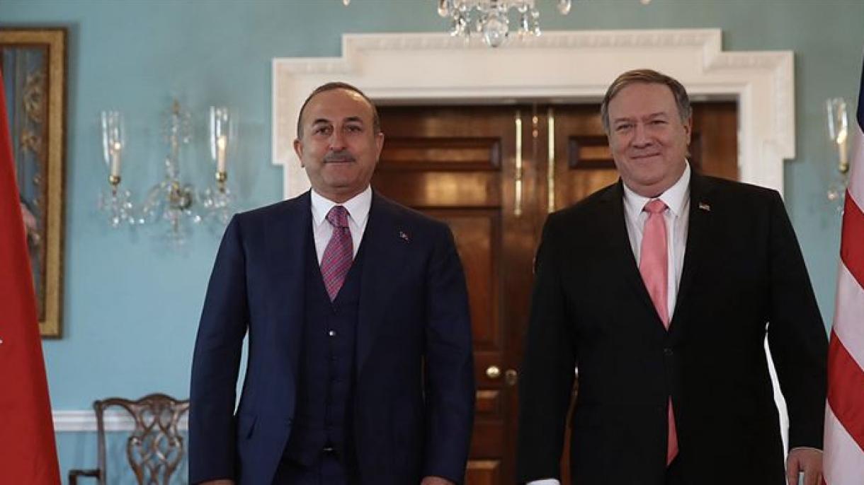 Mövlud Çavuşoğlu vә Mayk Pompeo koronavirusla mübarizә mәsәlәsini müzakirә edib