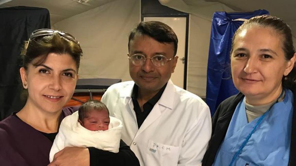 Nasce primeiro bebê em hospital turco que cuida dos muçulmanos Rohingya em Bangladesh