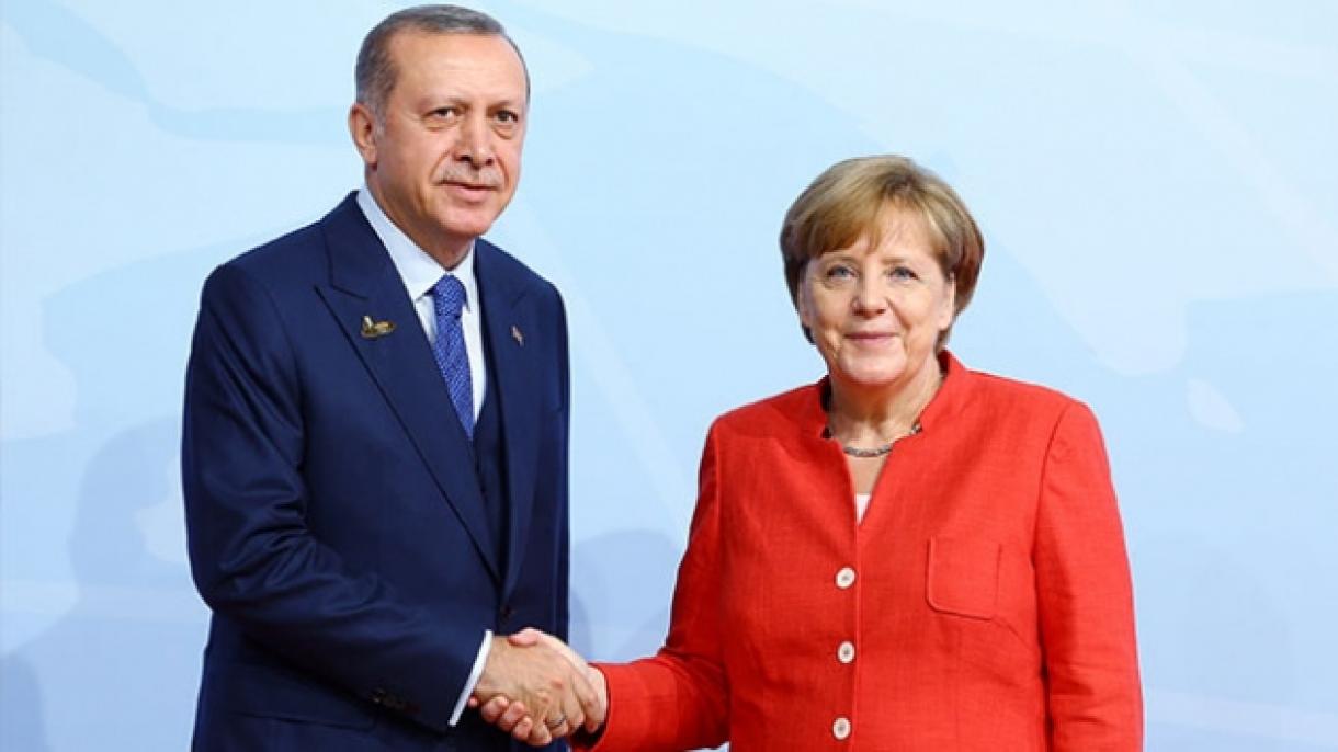 Rәcәb Tayyib Әrdoğan Angela Merkel ilә görüşüb
