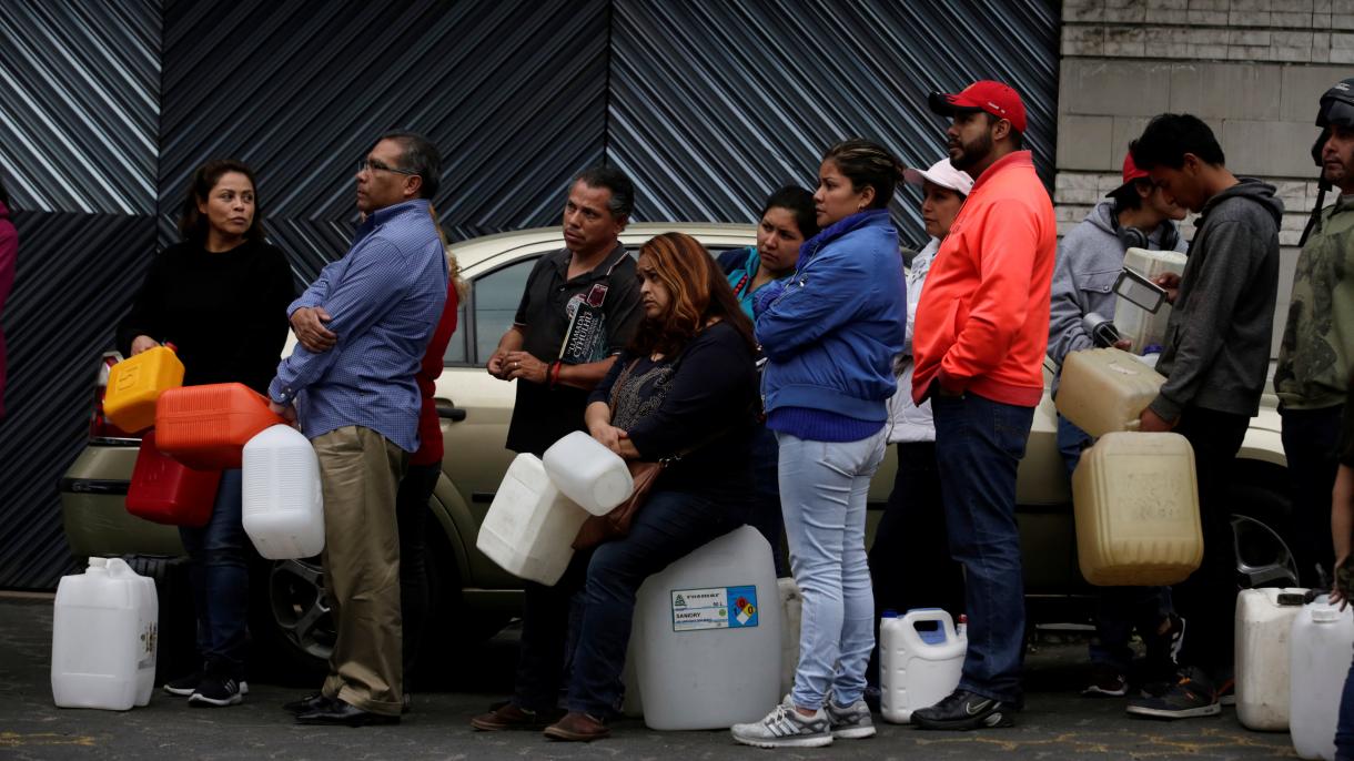 Escacez de gasolina en México cumple la segunda semana