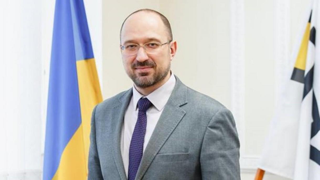 Ukrainada yaña xökümät räise