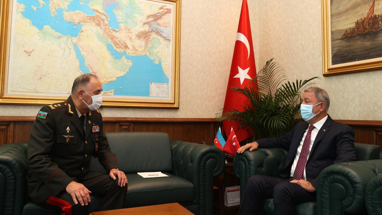 Millî Savunma Bakanı Hulusi Akar Azerbaycan Genelkurmay Başkanı Korgeneral Kerim Veliyev2.jpg