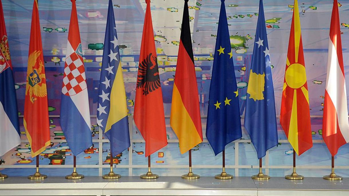 Koment – A po e humb fuqinë Bashkimi Evropian në Ballkan?