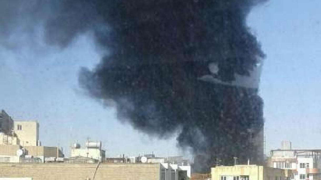 وقوع آتش سوزی مهیب در یک ساختمان در حال احداث در مشهد