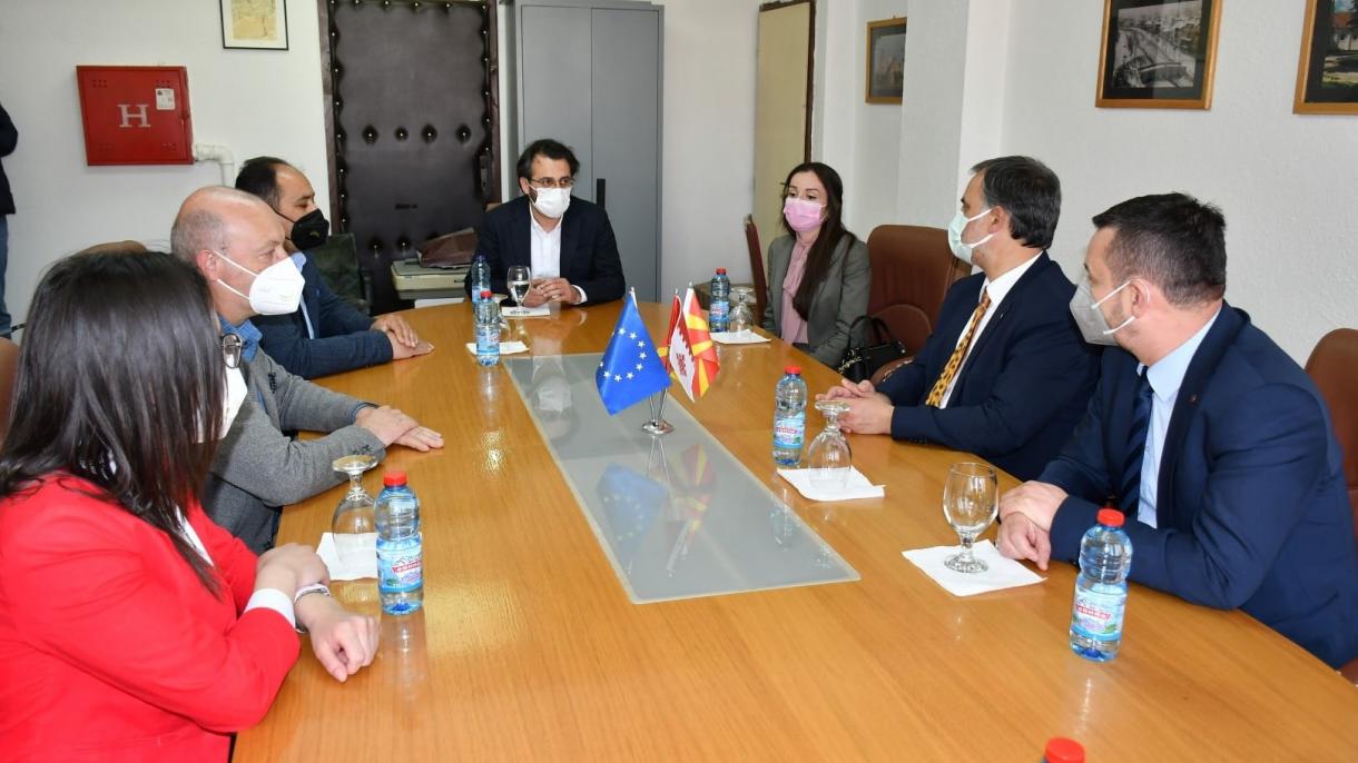Kızılay'dan Kuzey Makedonya'ya Yardım.jpg
