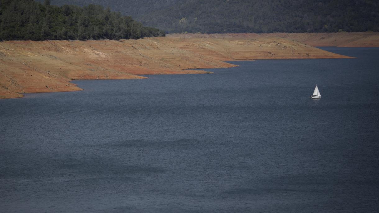Stati Uniti, evacuazione a causa di ın buco nella diga di Oroville