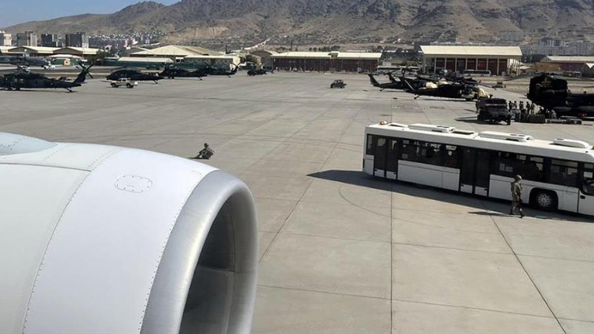 La embajada turca en Kabul ha declarado que trasladarán a Turquía los ciudadanos turcos por turno