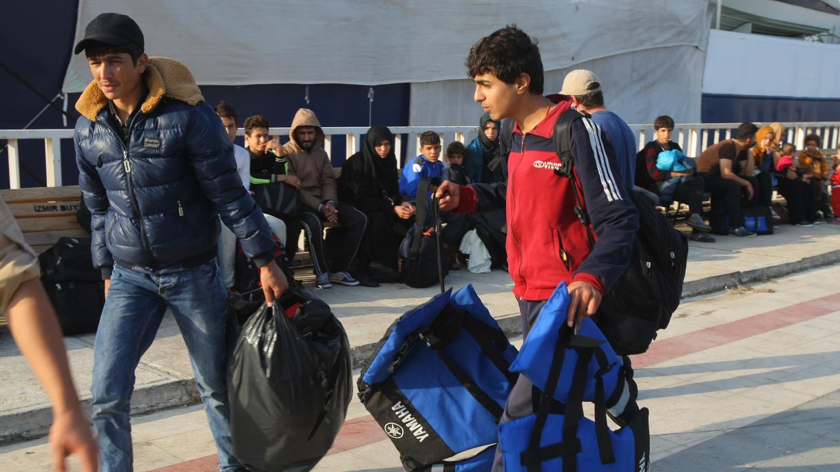 دستگیری 55 مهاجر قاچاق در استان ازمیر ترکیه