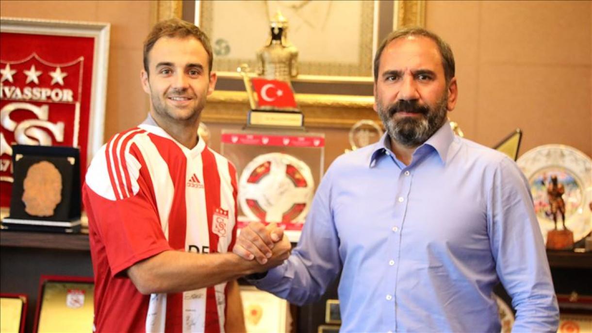 Le footballeur espagnol Jorge Felix signe avec Sivasspor