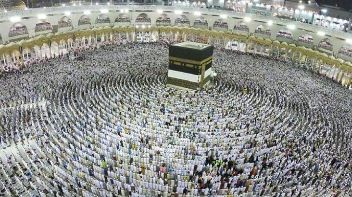La Kaaba, lista para el cambio tradicional de su tela