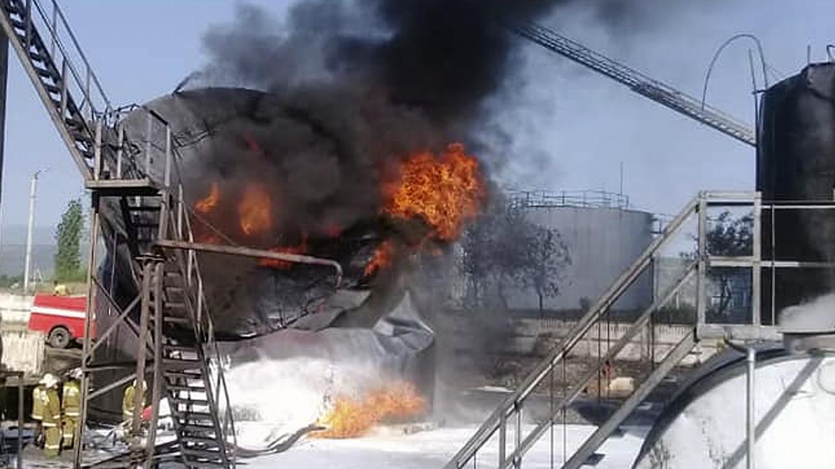 吉尔吉斯斯坦储油罐发生火灾