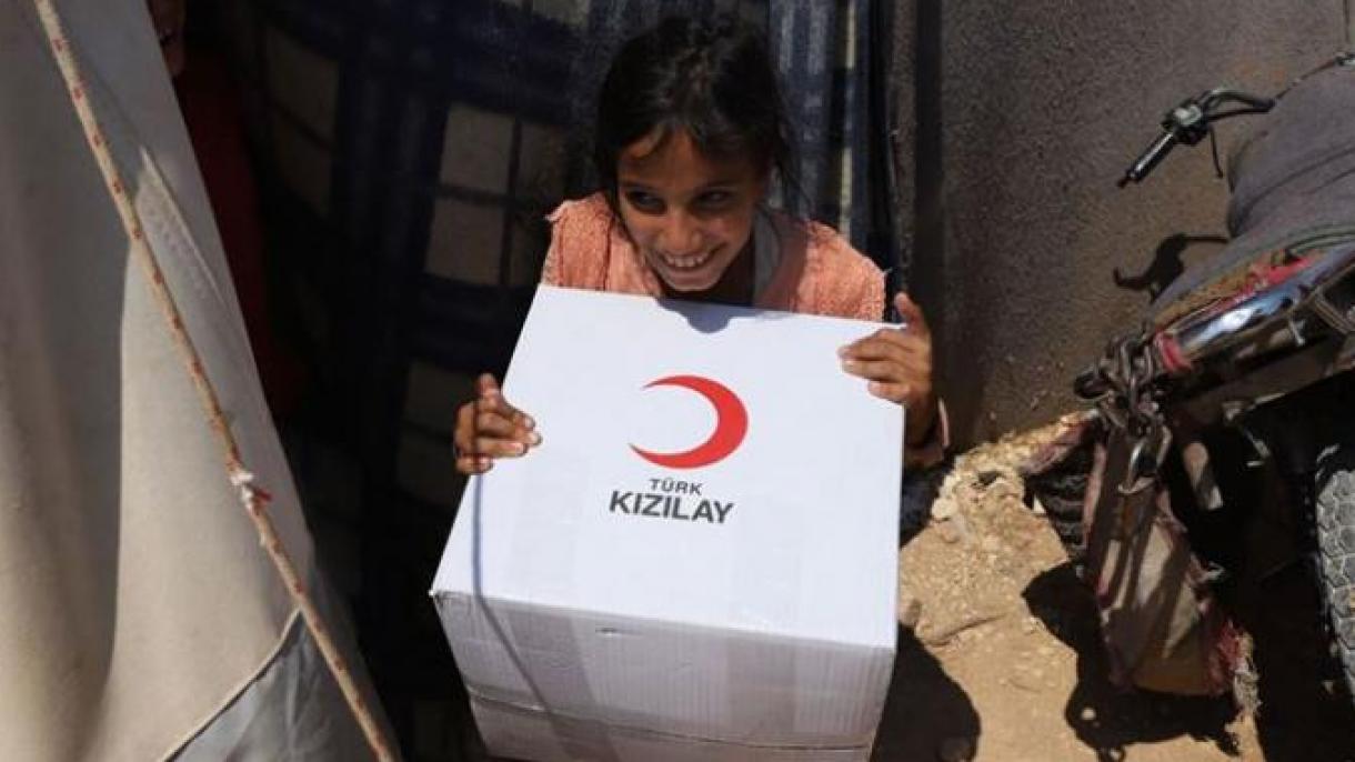 【トルコからの支援の手】 トルコ赤新月社からアザーズのシリア人家族に食糧支援