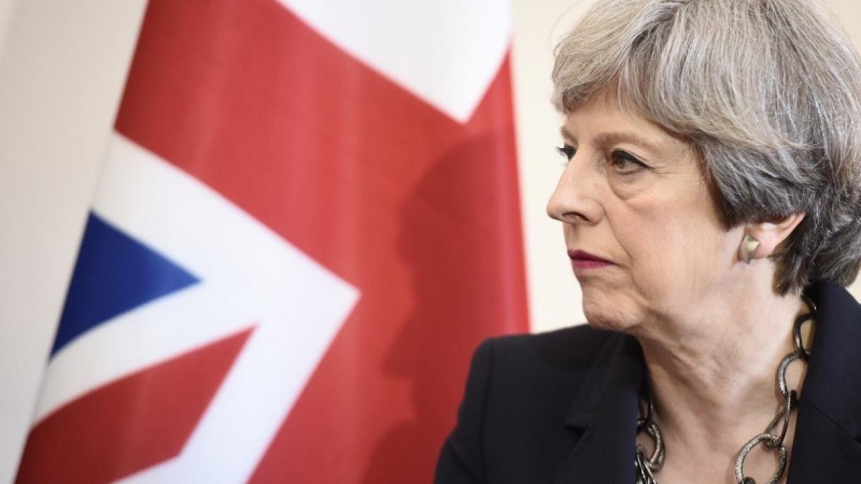 برطانیہ: تھریسا مے نے نئی کابینہ تشکیل دینےکا فیصلہ کر لیا