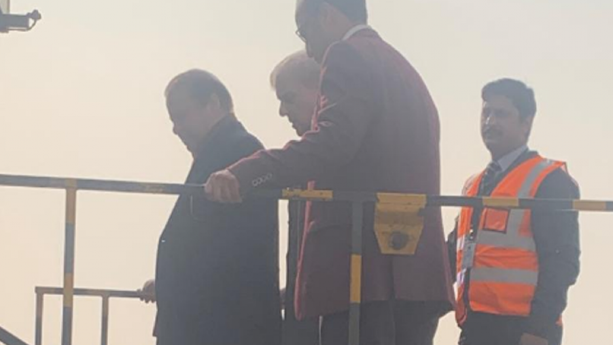 سابق وزیر اعظم پاکستان نواز شریف علاج کے لیے لندن روانہ