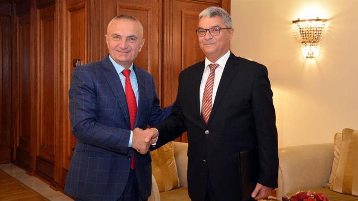 hidayet bayraktar_ilir meta.jpg