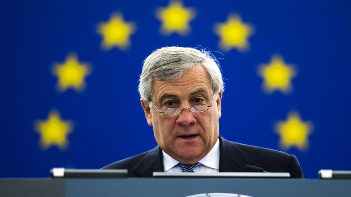 Tajani: "El marco constitucional español es el europeo"