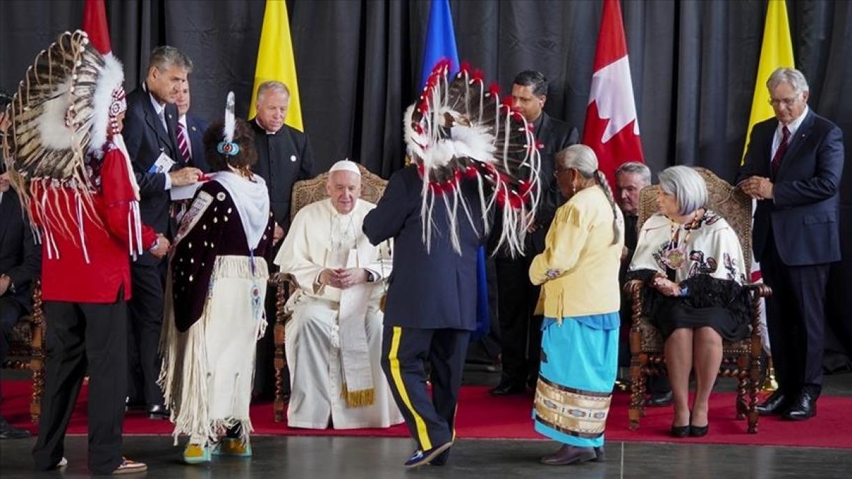 Papa Francesco in Canada chiede perdono per gli abusi ai bambini indigeni