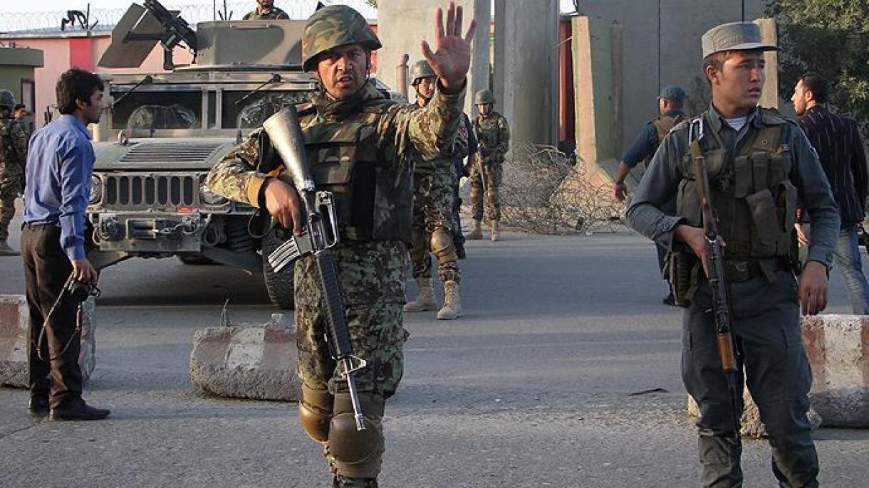 افغانستانده اویوشتیریلگن هجوم عاقبتیده ایککی نفر پولیس حیاتینی یوقاتدی