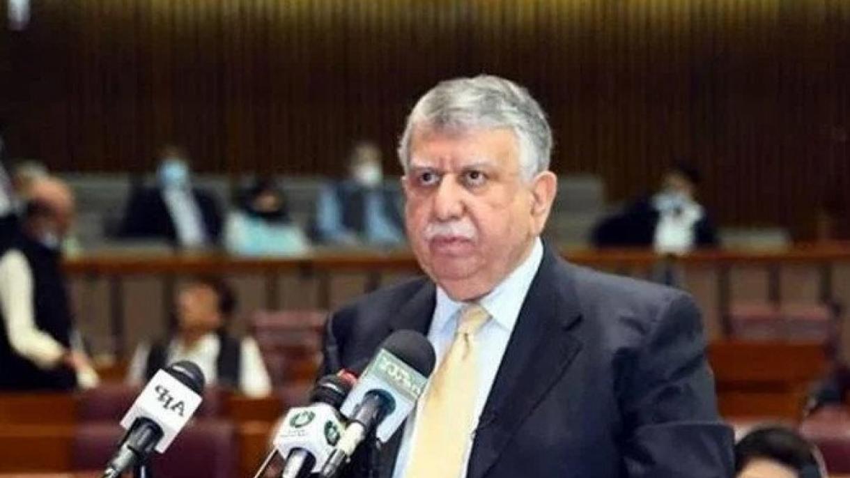 سینیٹر شوکت ترین نے وفاقی وزیر کے عہدے کا حلف اٹھا لیا