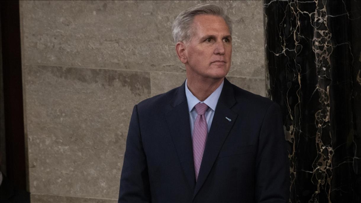 Kevin McCarthy elutasította Volodimir Zelenszkij meghívását