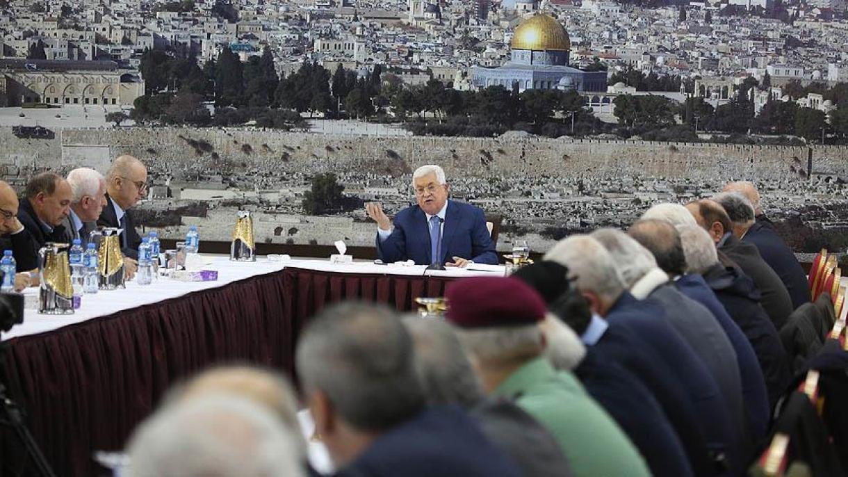 Mahmud Abbas, Isroil bilan tuzilgan shartnomalarni ko'zdan kechirishini bildirdi