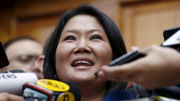 Keiko Fujimori sale triunfante de las elecciones generales