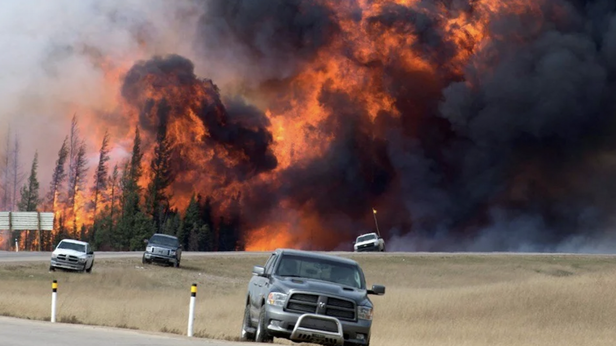 گسترش آتش‌سوزی جنگلی در کانادا