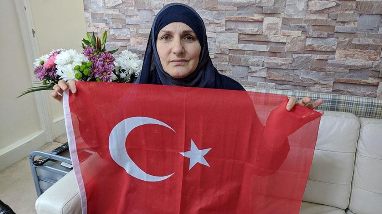 Mulher atacada pelo PKK em Londres diz: "Bandeira é honra!"