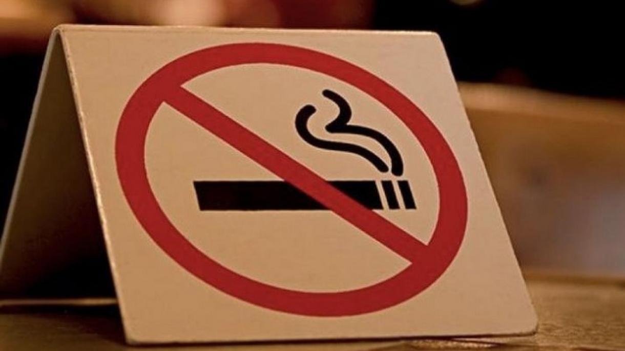 O presidente Erdogan pede à população que "pare de fumar"