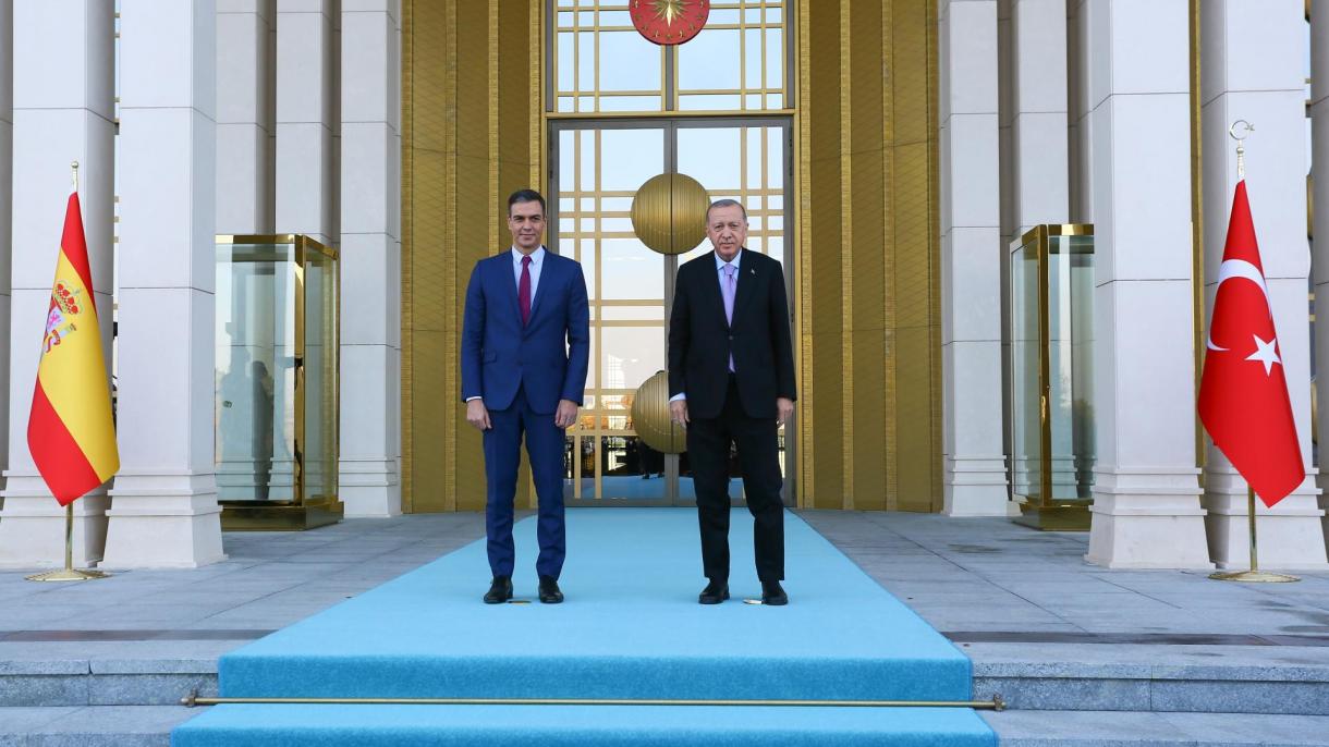 Erdogan reçoit le Premier ministre espagnol Pedro Sanchez