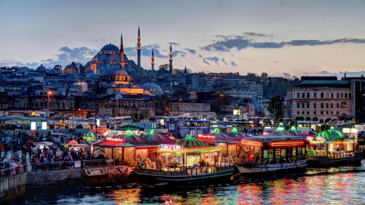 Стамбулға 10 айда шамамен  10 миллион турист келді