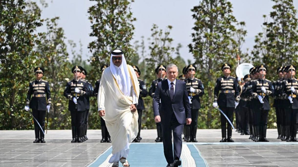 Katar Özbekistan Mirziyayev Şeyh Tamim.jpg