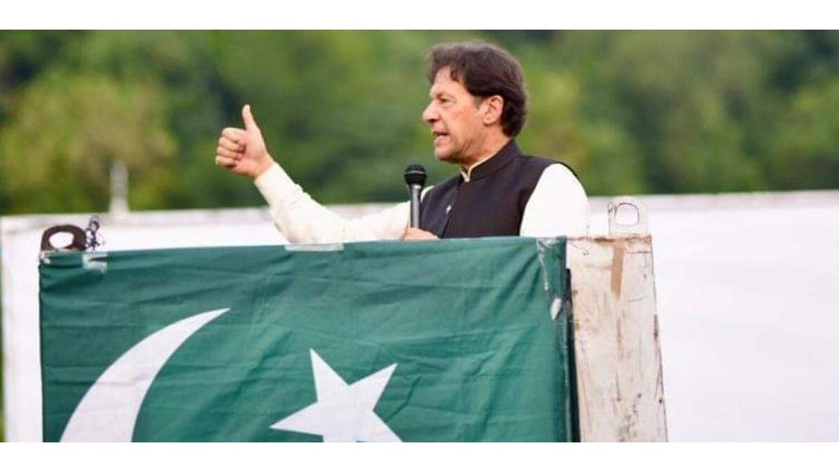 آزدی کشمیر کے لیے کشمیری عوام نے عظیم قربانیاں دی ہیں، عمران خان