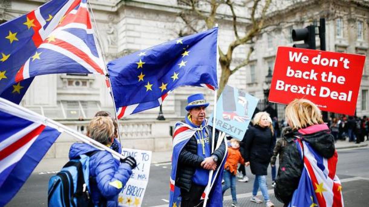 54% dos britânicos querem ficar na UE